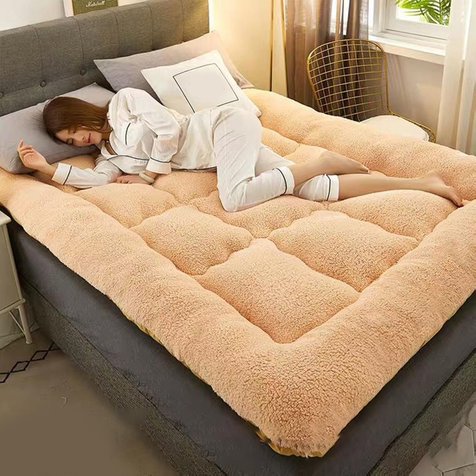 Amazon｜[ムリョ] ふわふわ ベッドマット 150*200cm クッション性